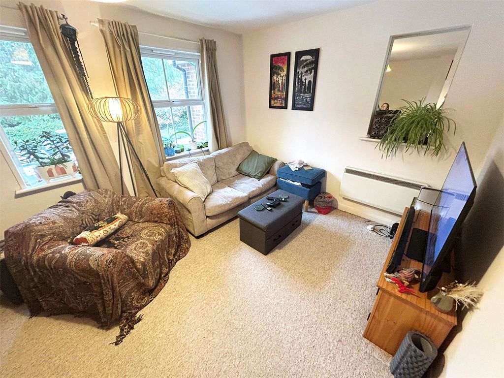 Property photo 2 of 7 Picture No. 10