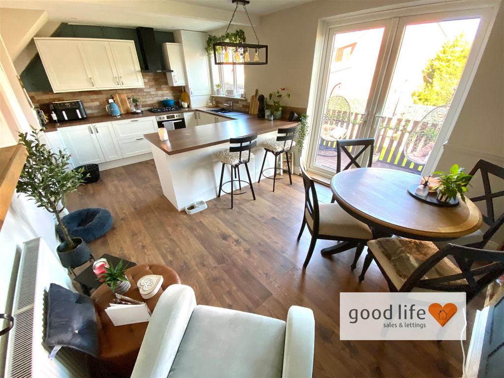 Property photo 3 of 21 20260328_115321516_Ios9Richmond.Jpg