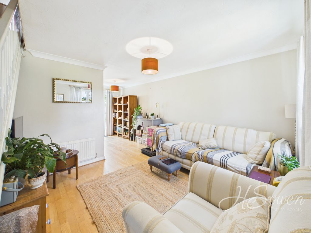 Property photo 3 of 12 Photo 7