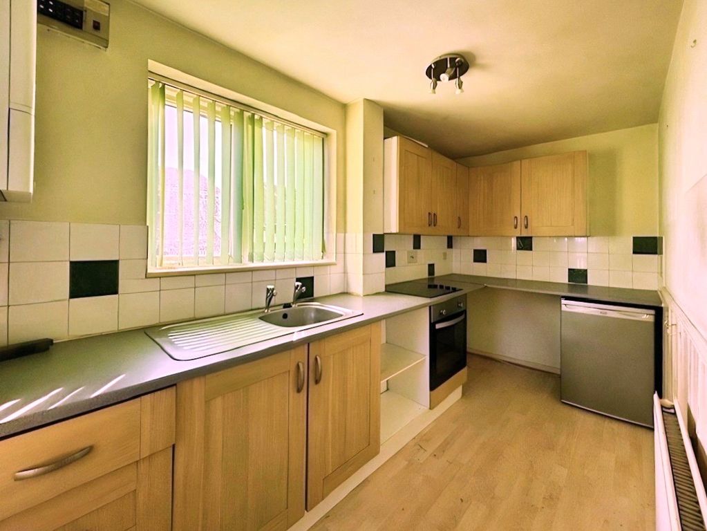 Property photo 2 of 11 Picture No. 10