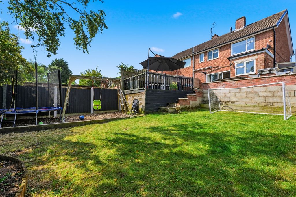 Property photo 3 of 27