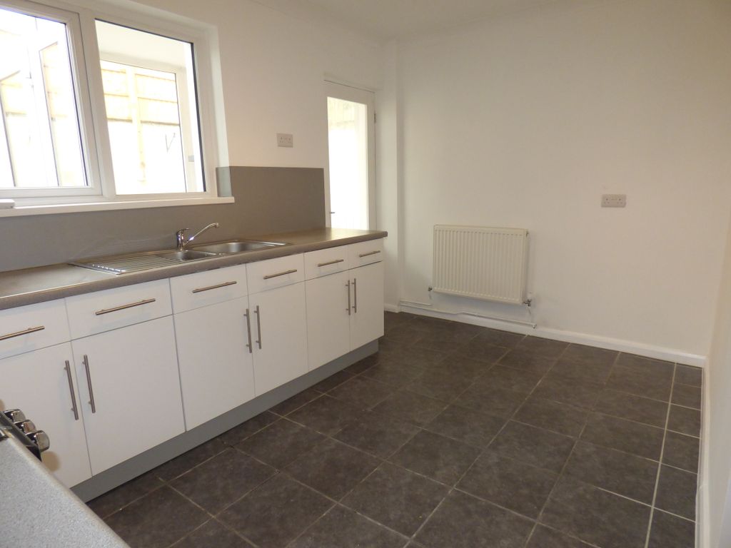 Additional image 5 of 4 bed semi-detached house to rentAddison Road, Newton Abbot TQ12