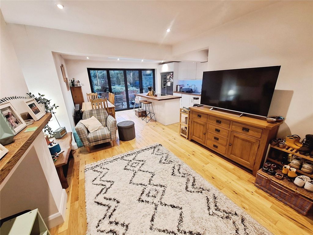 Property photo 2 of 19 Open Plan Living