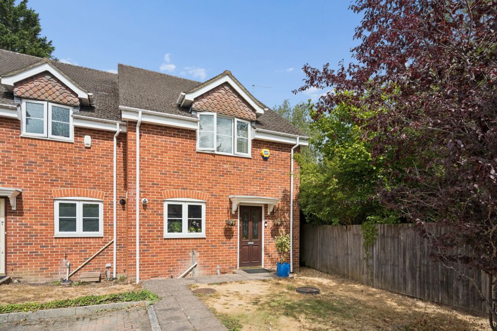 Property photo 1 of 9