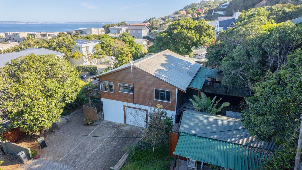 Property photo 1 of 35