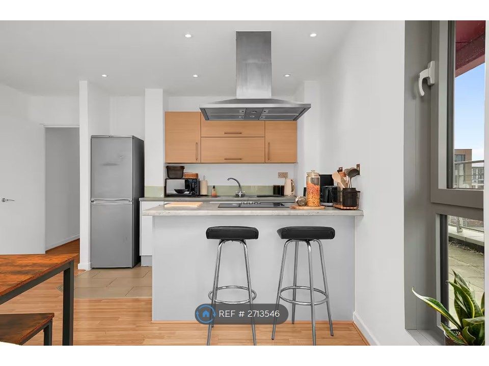 Property photo 2 of 22 Breakfast Bar