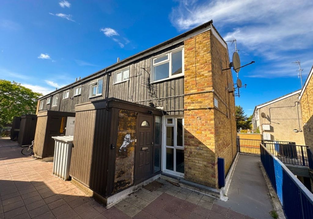 Property photo 1 of 1