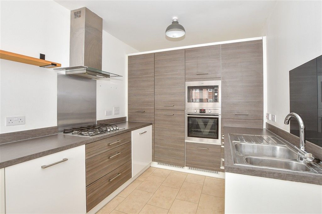 Property photo 3 of 18 Kitchen/ Diner
