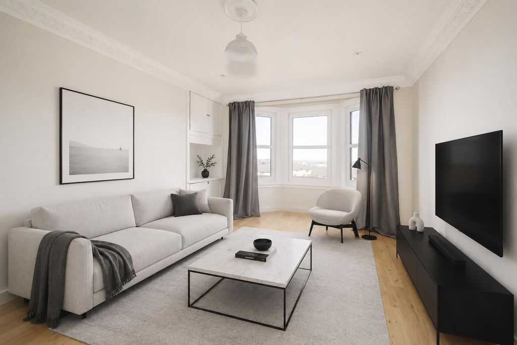 Property photo 2 of 16 4G Cardross Street (2).Png