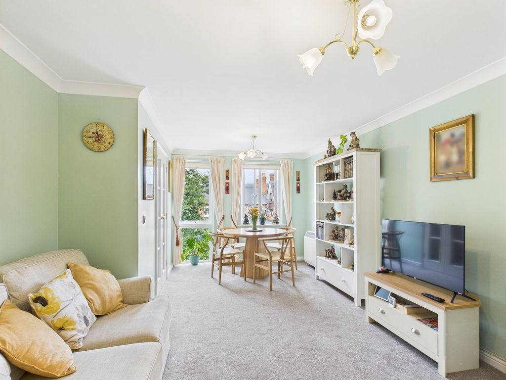 Property photo 2 of 14