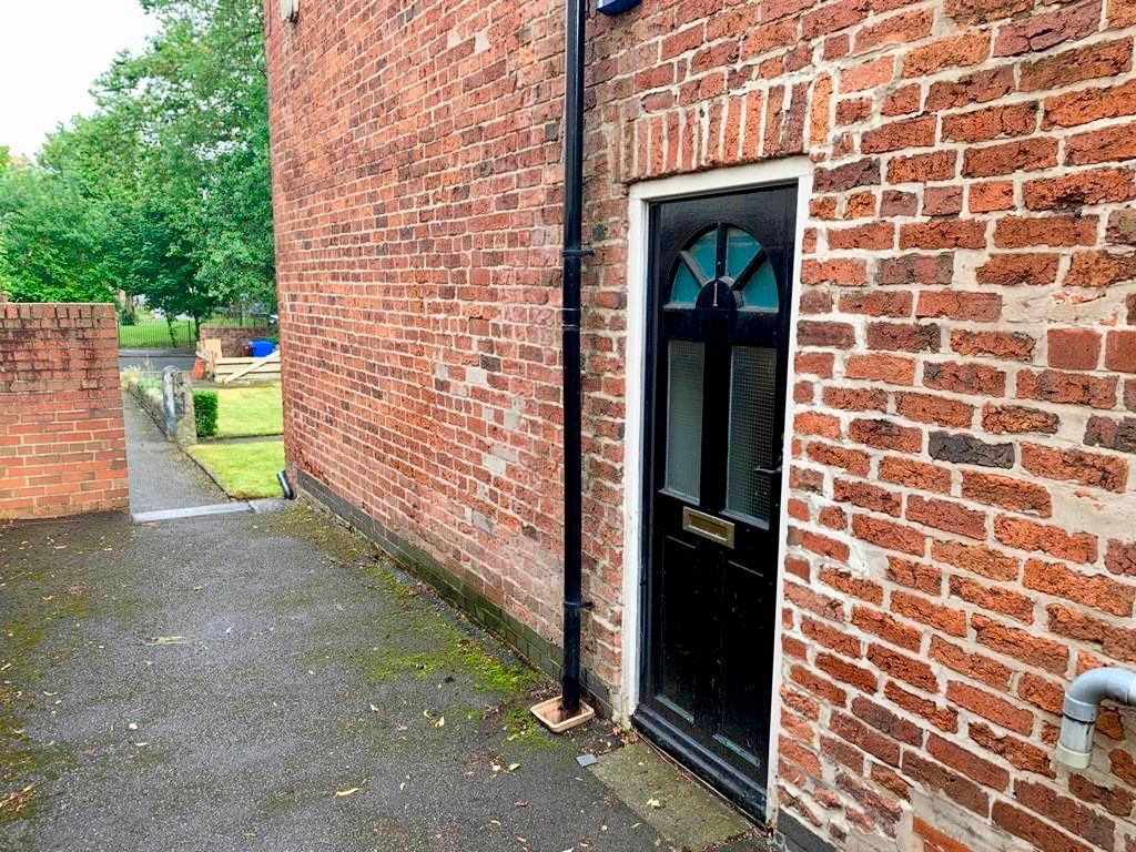 Property photo 3 of 12
