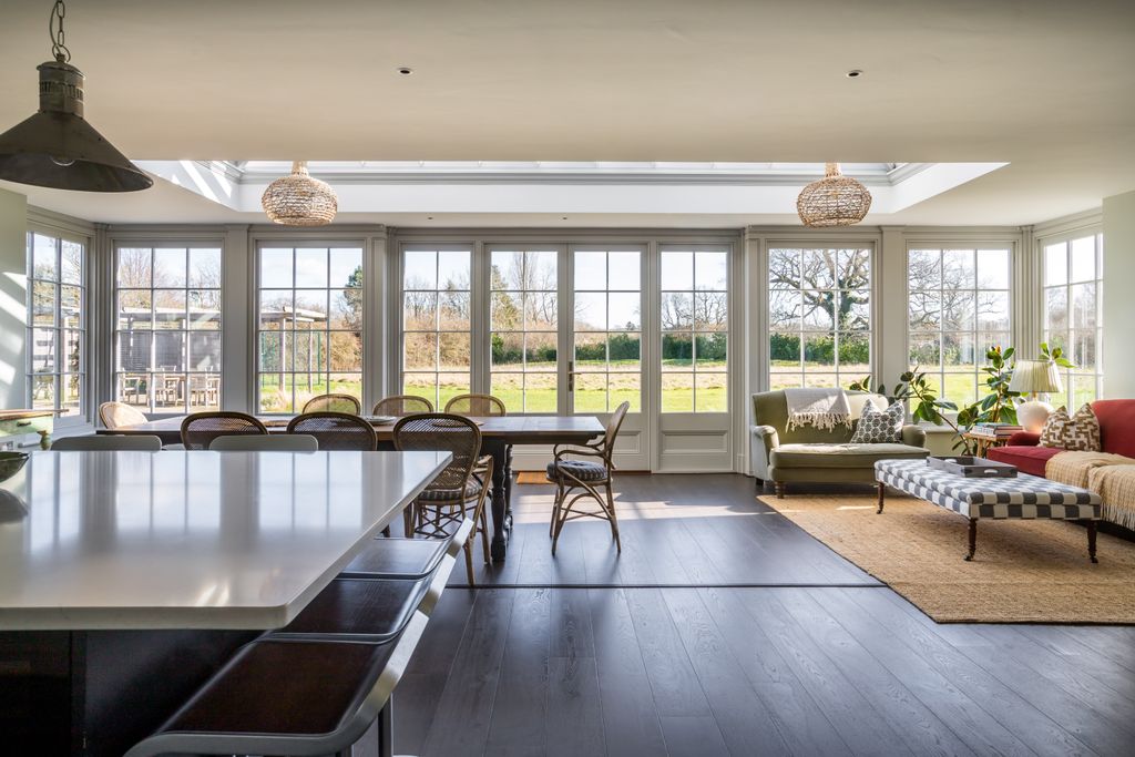 Property photo 3 of 23