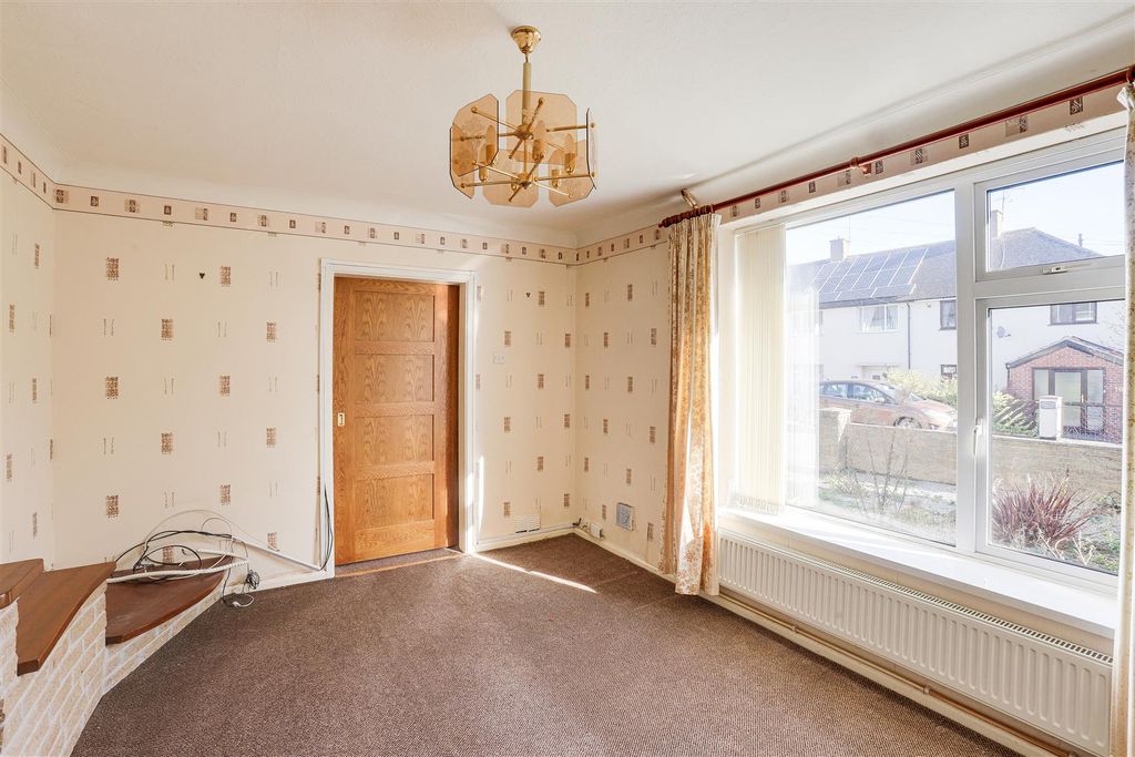 Property photo 3 of 15 5227.Jpg