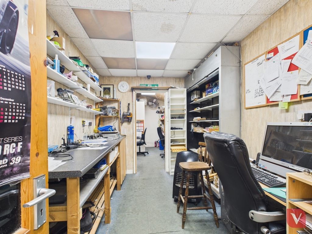 Property photo 2 of 4 Photo 11