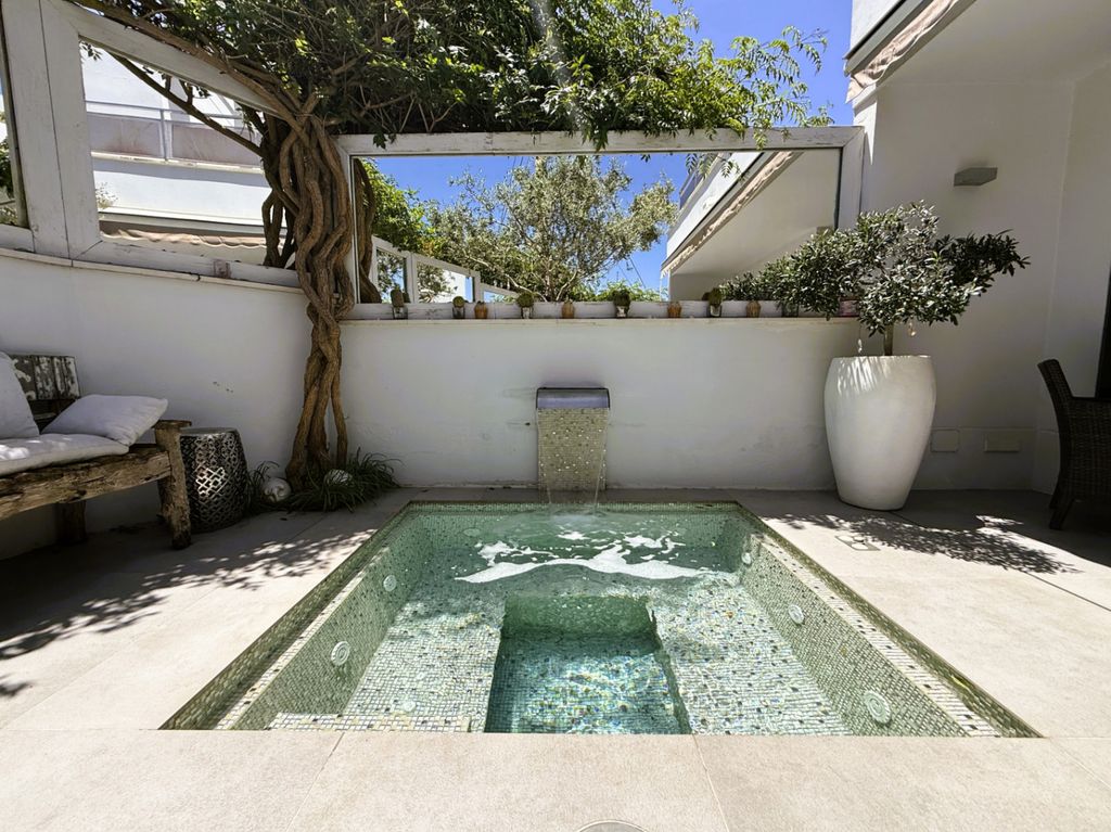 Property photo 1 of 29