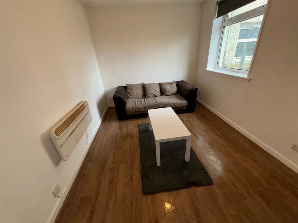 Property photo 2 of 5 2c.Jpg