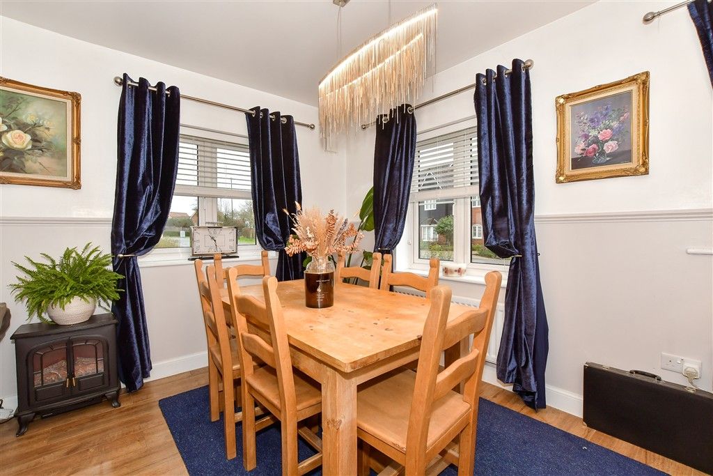 Property photo 3 of 14 Lounge/Dining Room