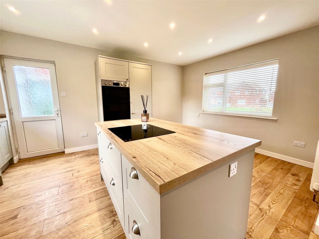 Property photo 3 of 15 Picture No. 03