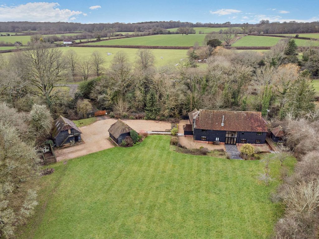 Property photo 1 of 29 Picture No. 02