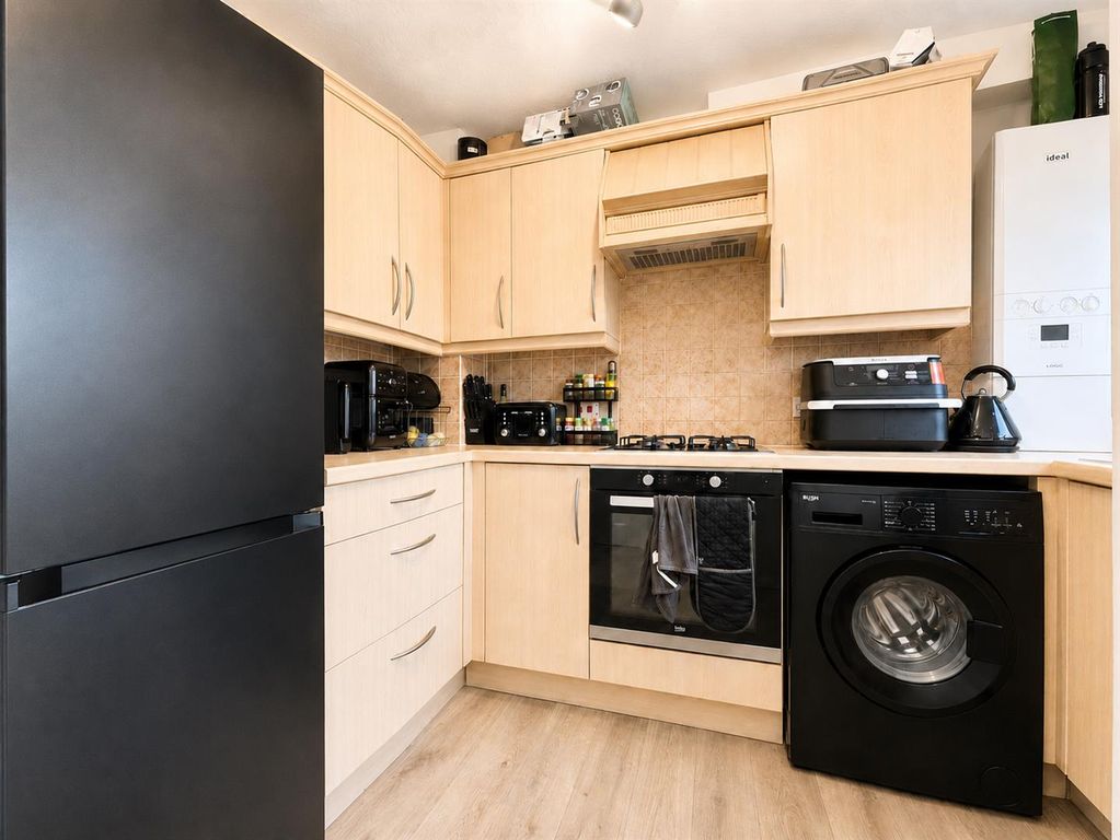 Property photo 3 of 14