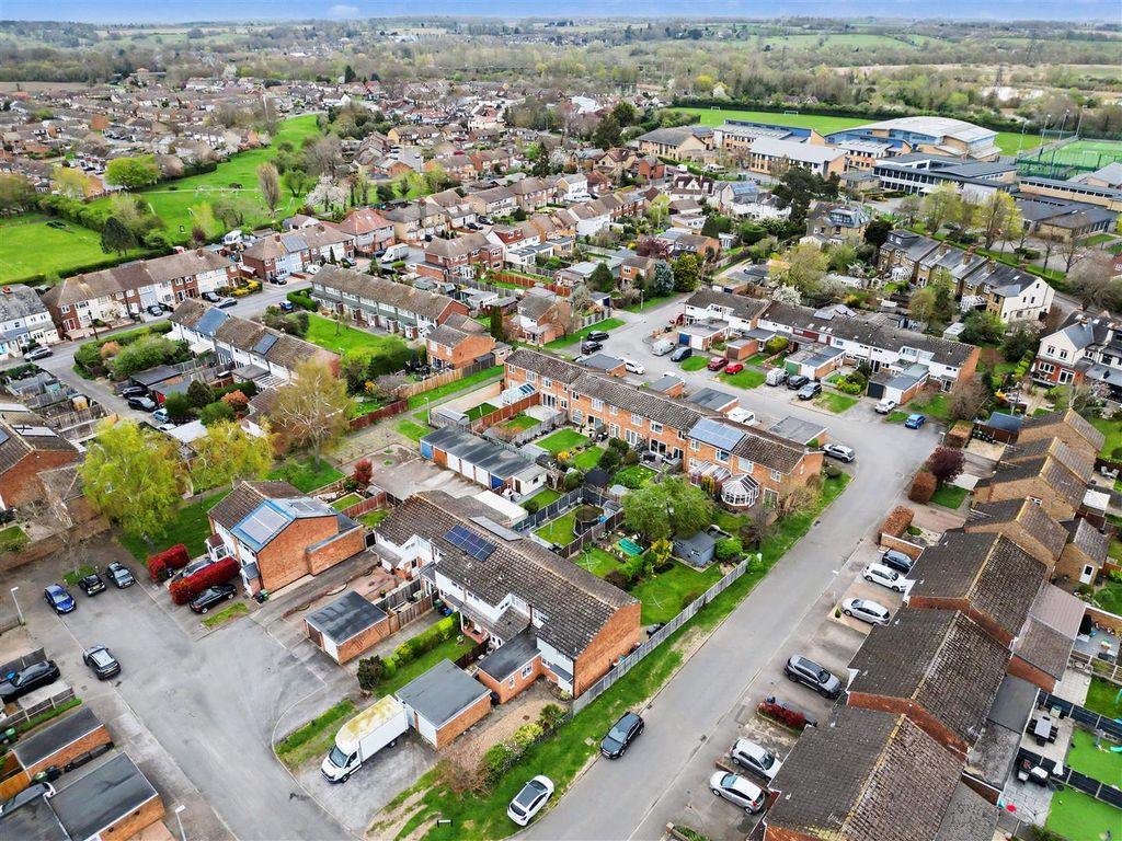 Property photo 3 of 34 Aerial