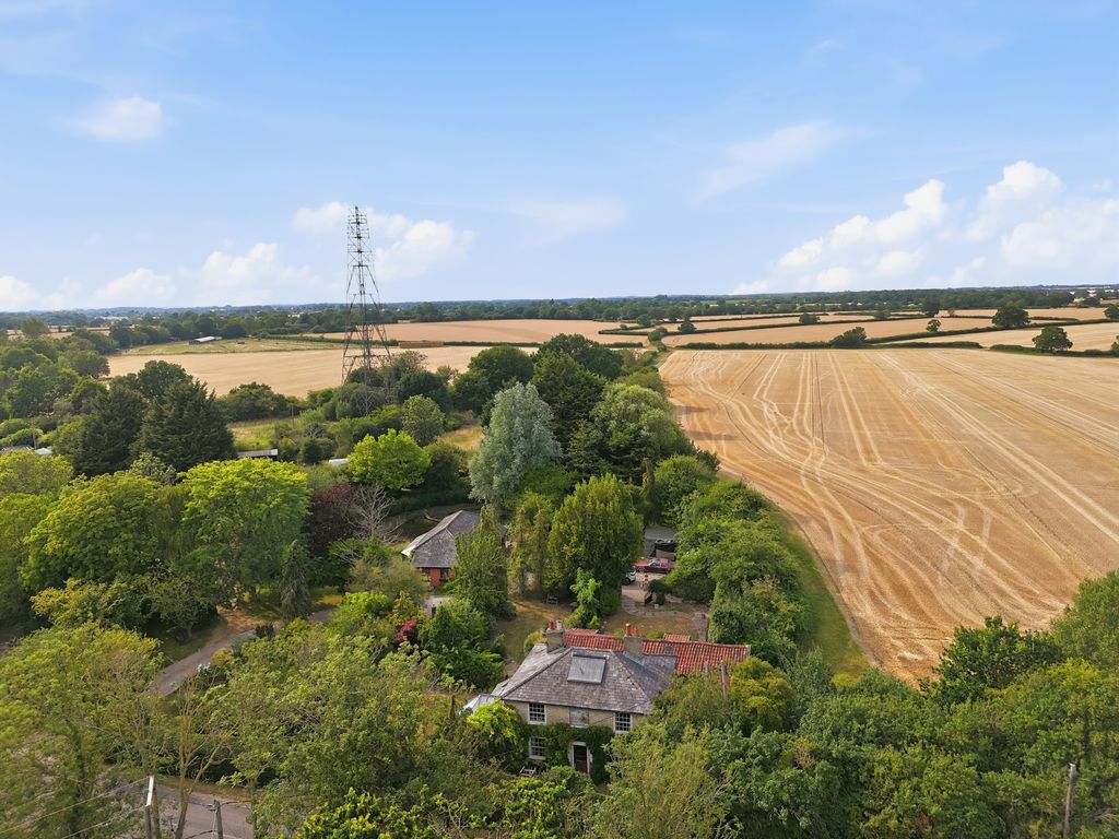 Property photo 2 of 35 1_Dji_20260711003125_0140_d