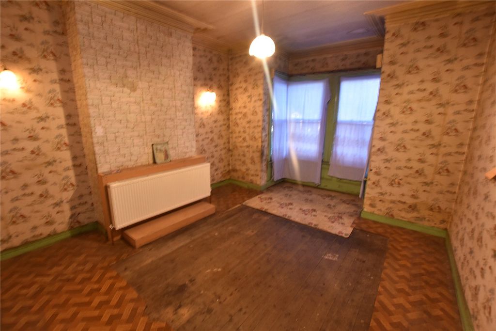 Property photo 2 of 13 Picture No. 11