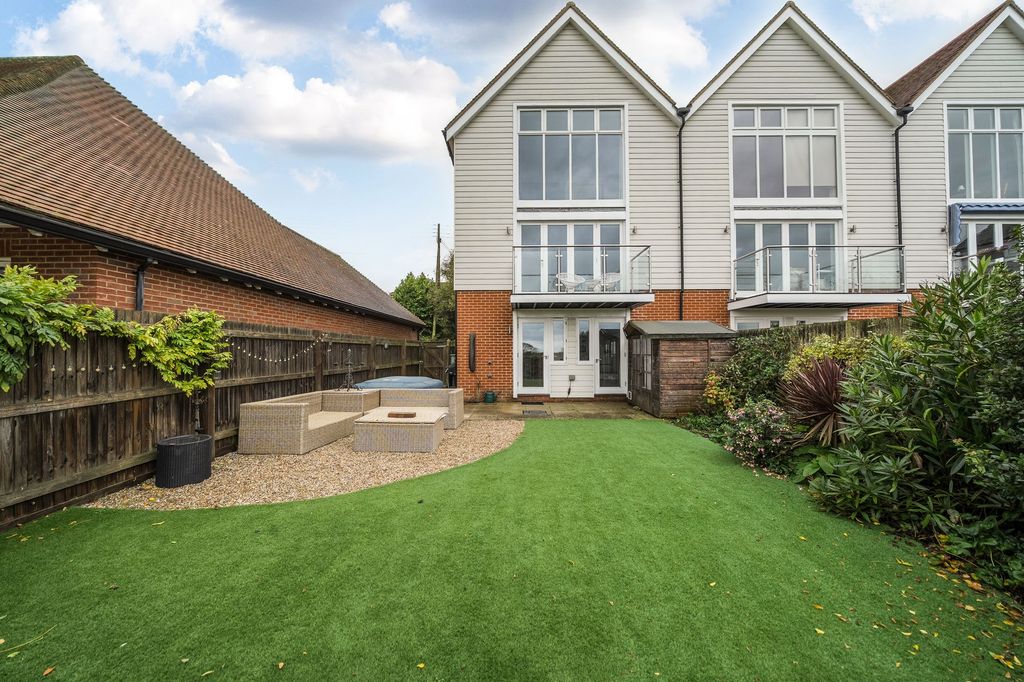 Property photo 1 of 23 Rear Elevation (1)