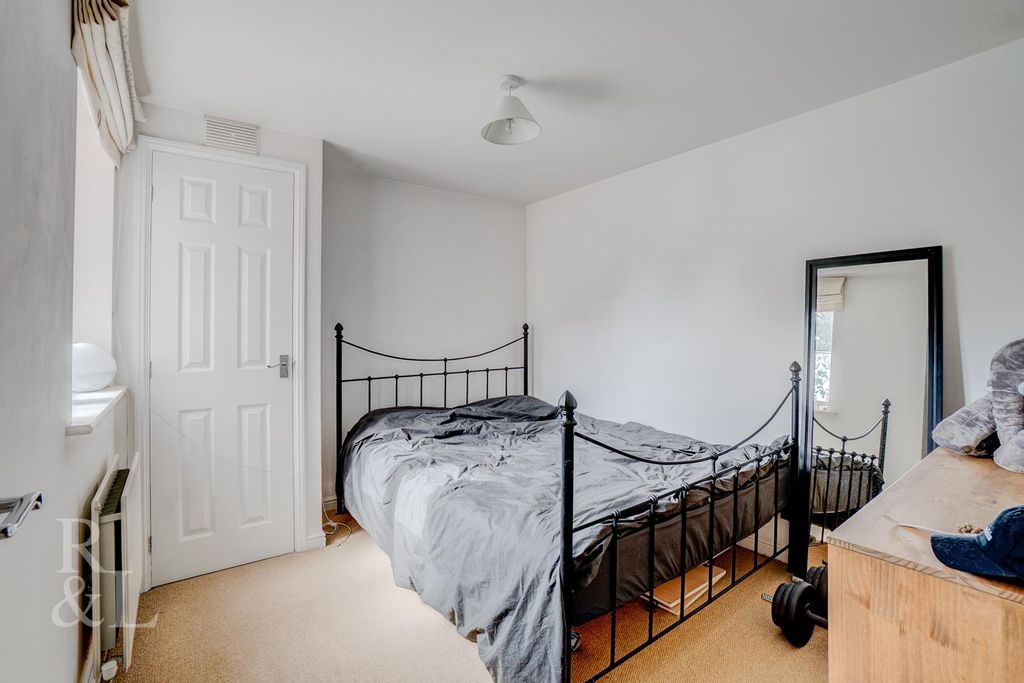 Property photo 3 of 11 Batched  (8).Jpg