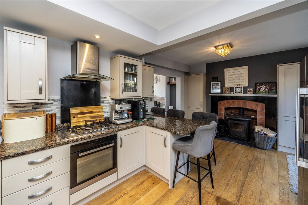 Property photo 3 of 32 5Mrhalifax-240426-22.Jpeg