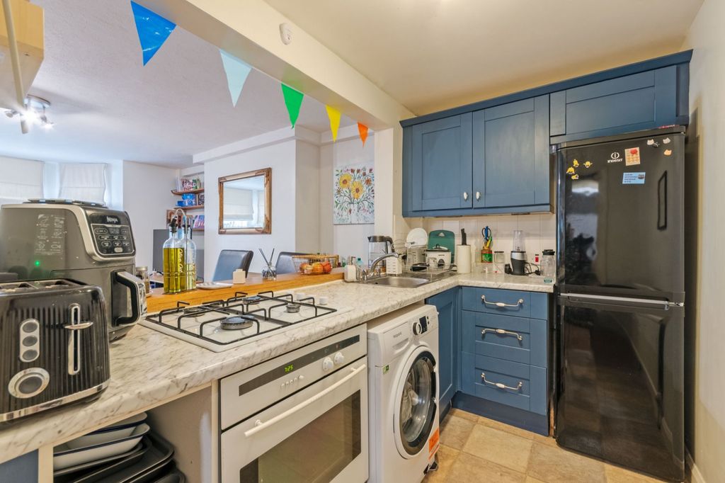 Property photo 2 of 21 Picture No. 66