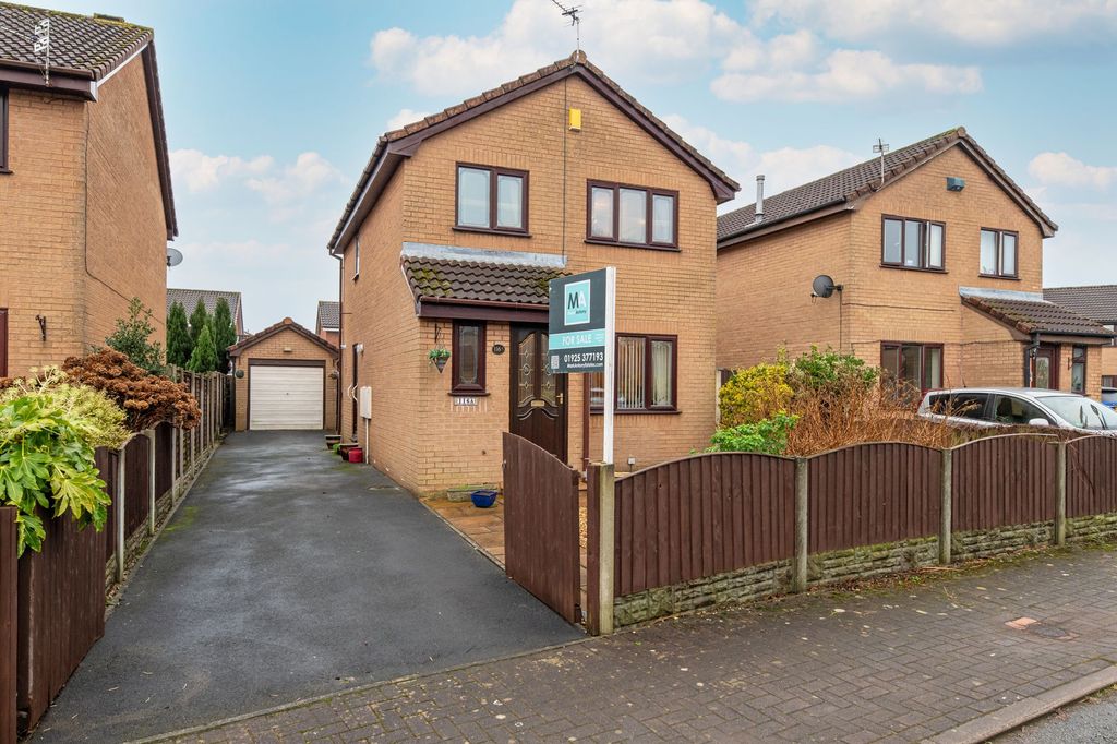 Property photo 1 of 16 Front External