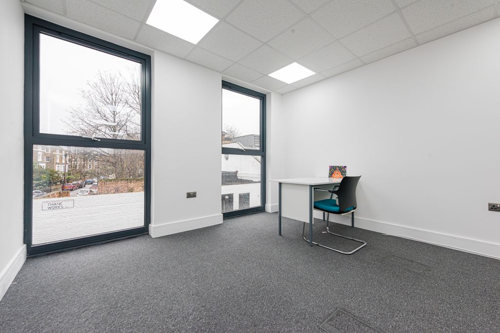 Property photo 2 of 11 Seven Sisters Road 146, Studio 10-001