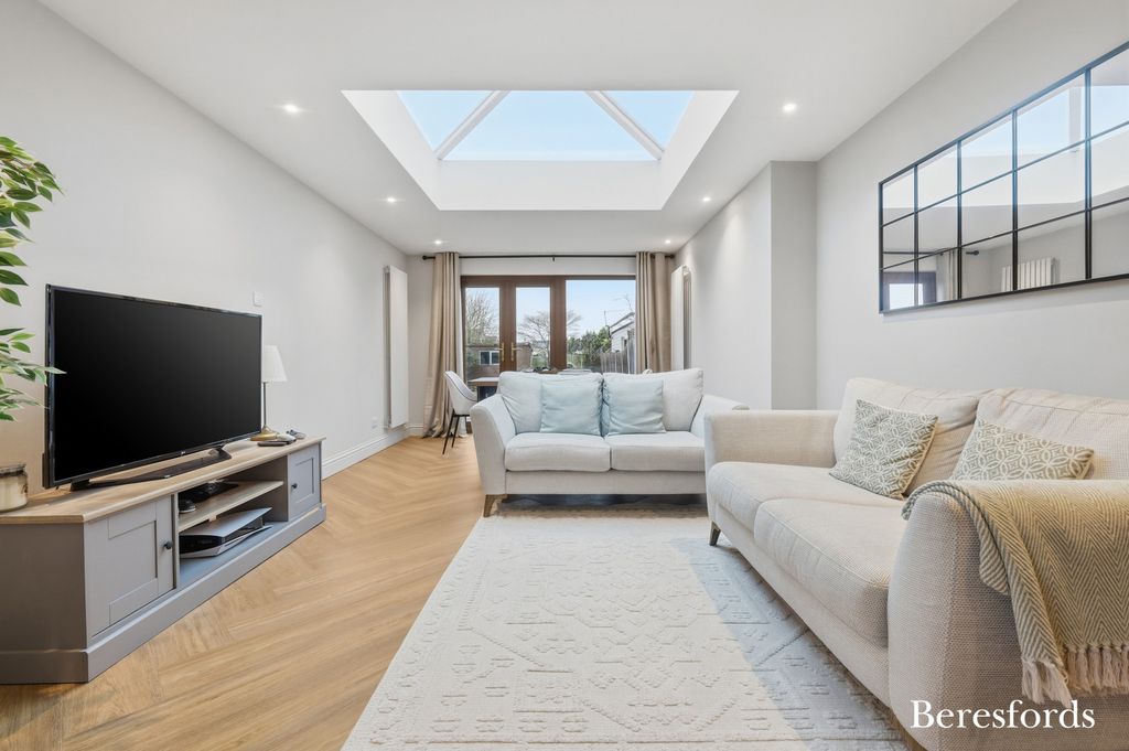 Property photo 2 of 18 Picture No. 19