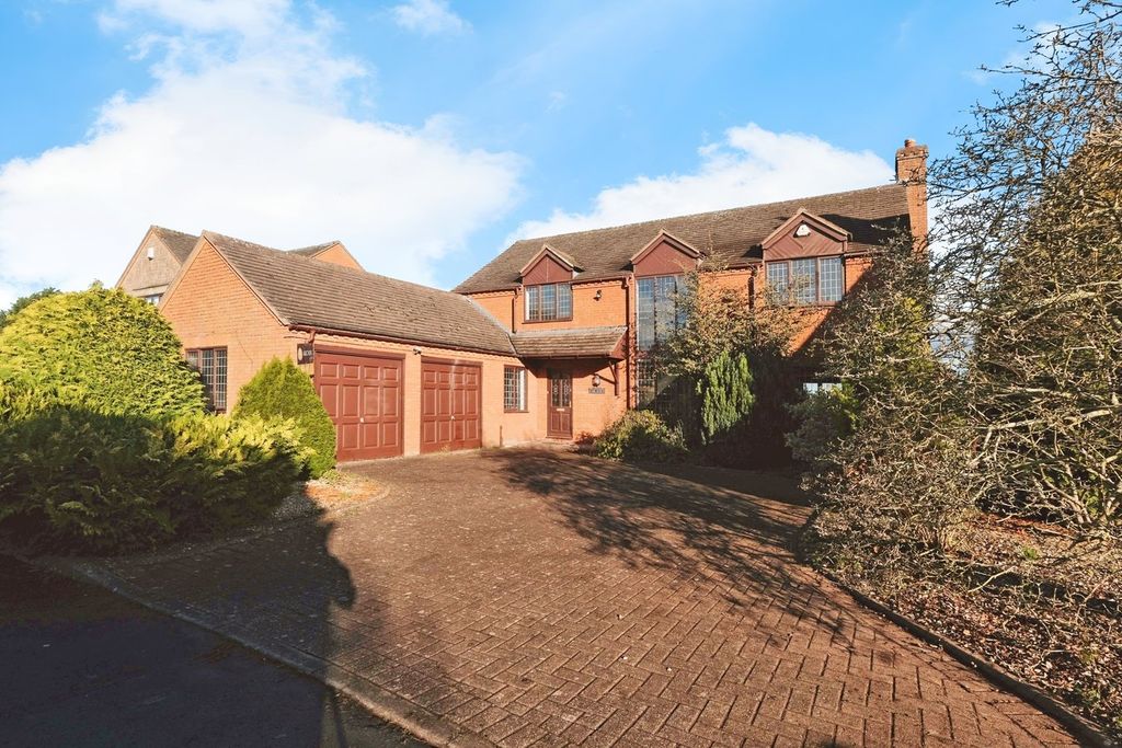 Property photo 1 of 25