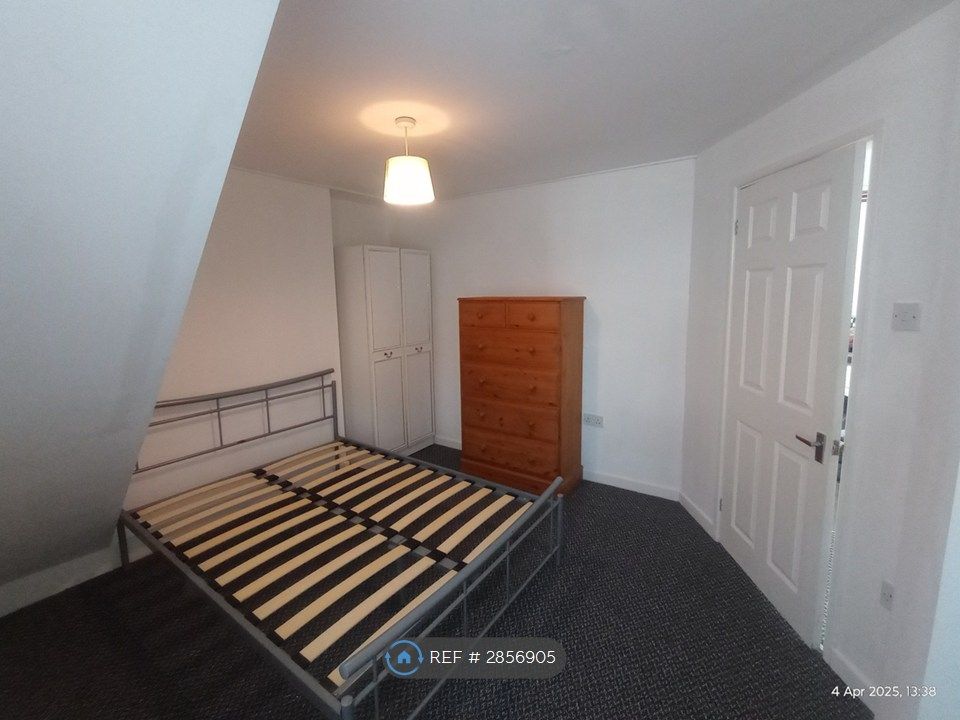 Property photo 3 of 5