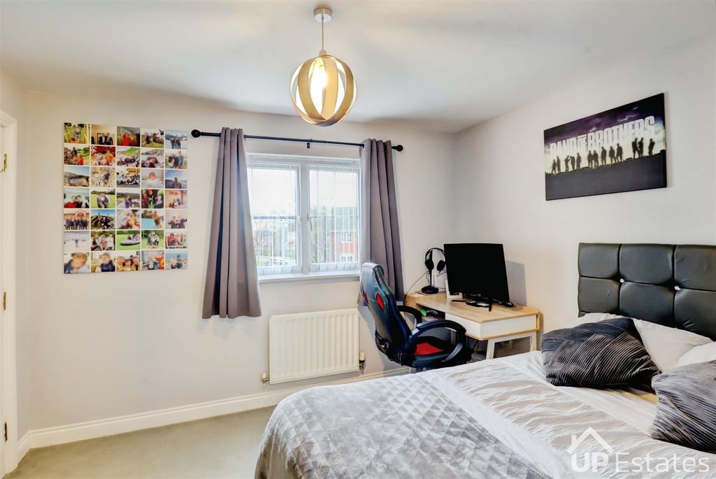 Additional image 14 of 7 bed detached house for saleSnowdrop Close, Bedworth CV12