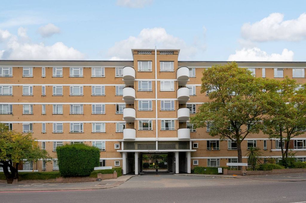 Property photo 1 of 9