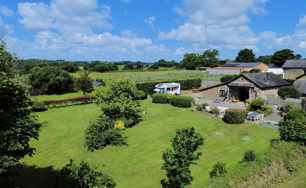 Property photo 1 of 36