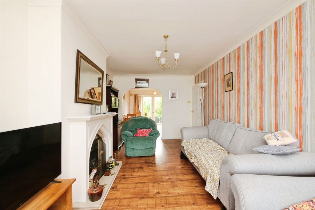 Property photo 2 of 15
