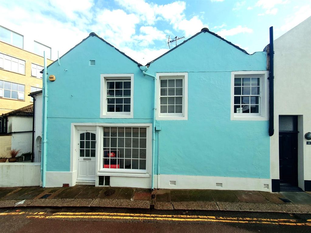 Property photo 3 of 35