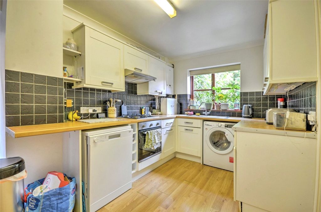 Property photo 2 of 14 Picture No. 38