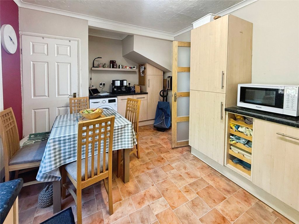 Property photo 3 of 12 Picture No. 04