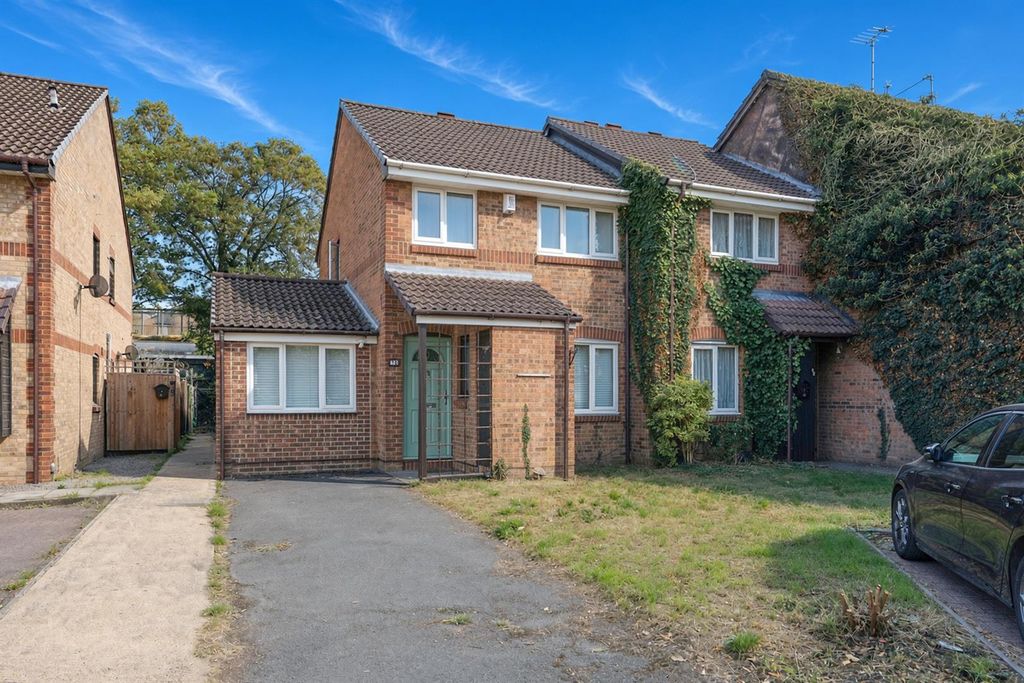 Property photo 1 of 16 External