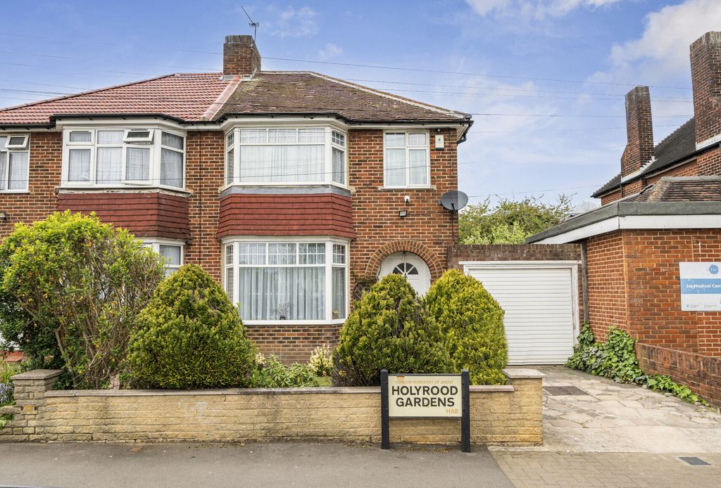 Property photo 2 of 13 1447830-19-69E63d...