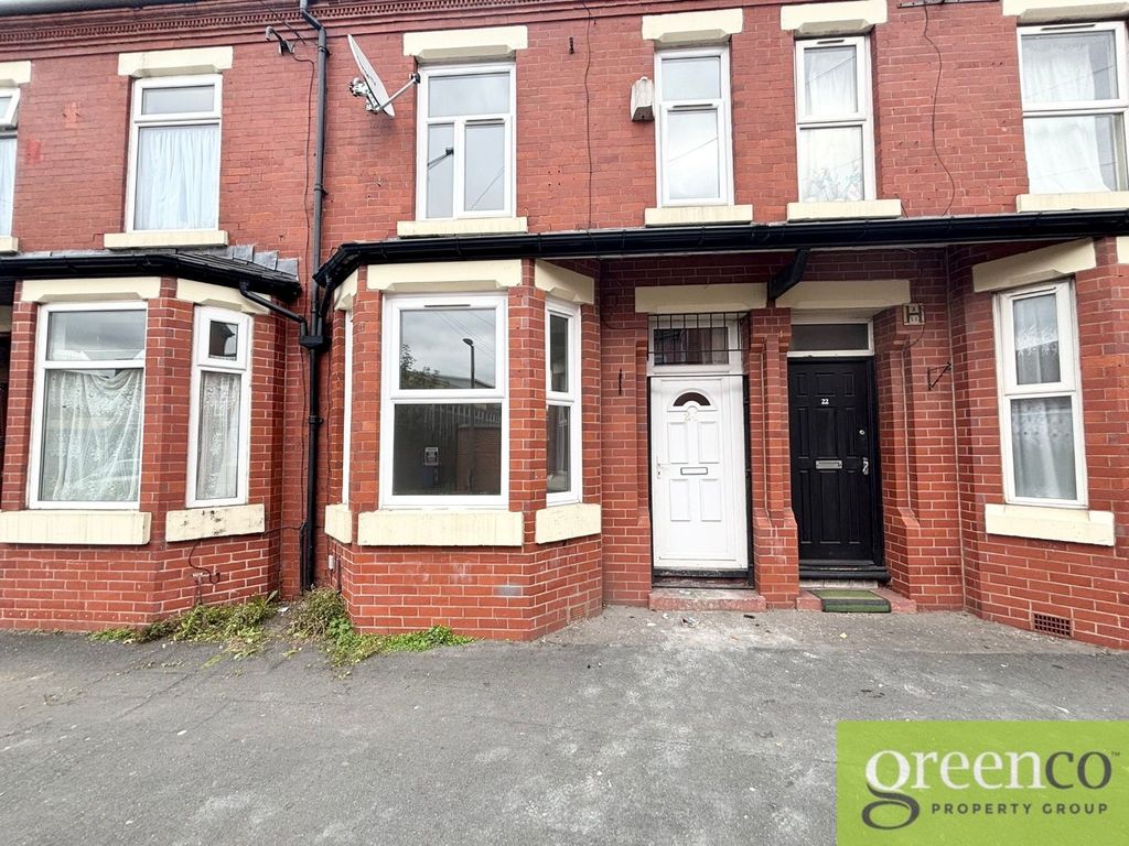 Property photo 2 of 22