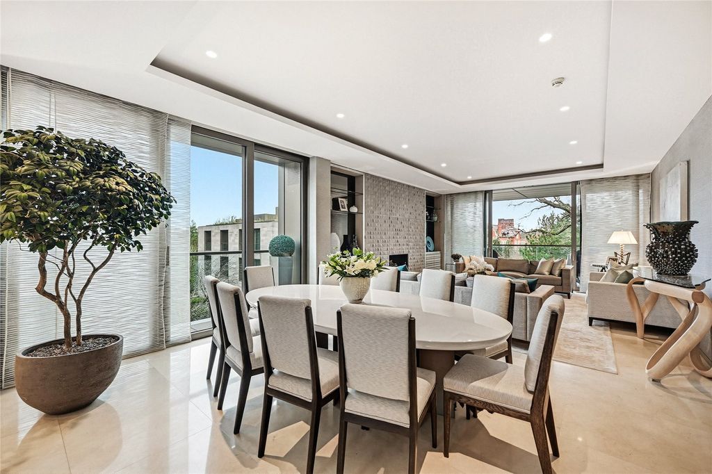 Property photo 1 of 25 Dining Room