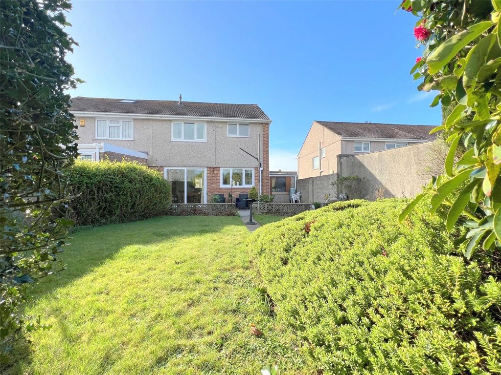 Property photo 2 of 28 Picture No. 35