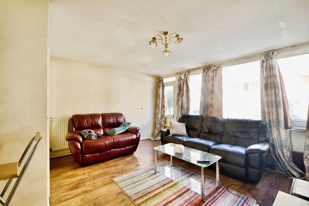 Property photo 3 of 20 Pbox-Img.Jpg