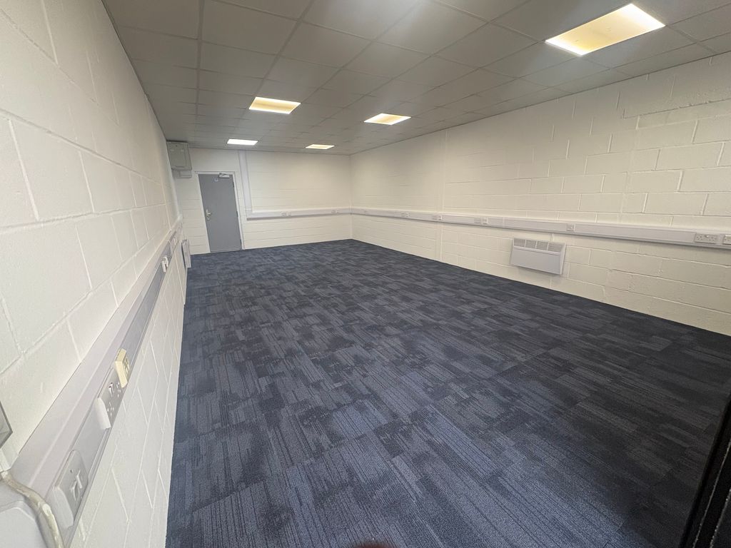 Property photo 2 of 4 D4 Office/Studio